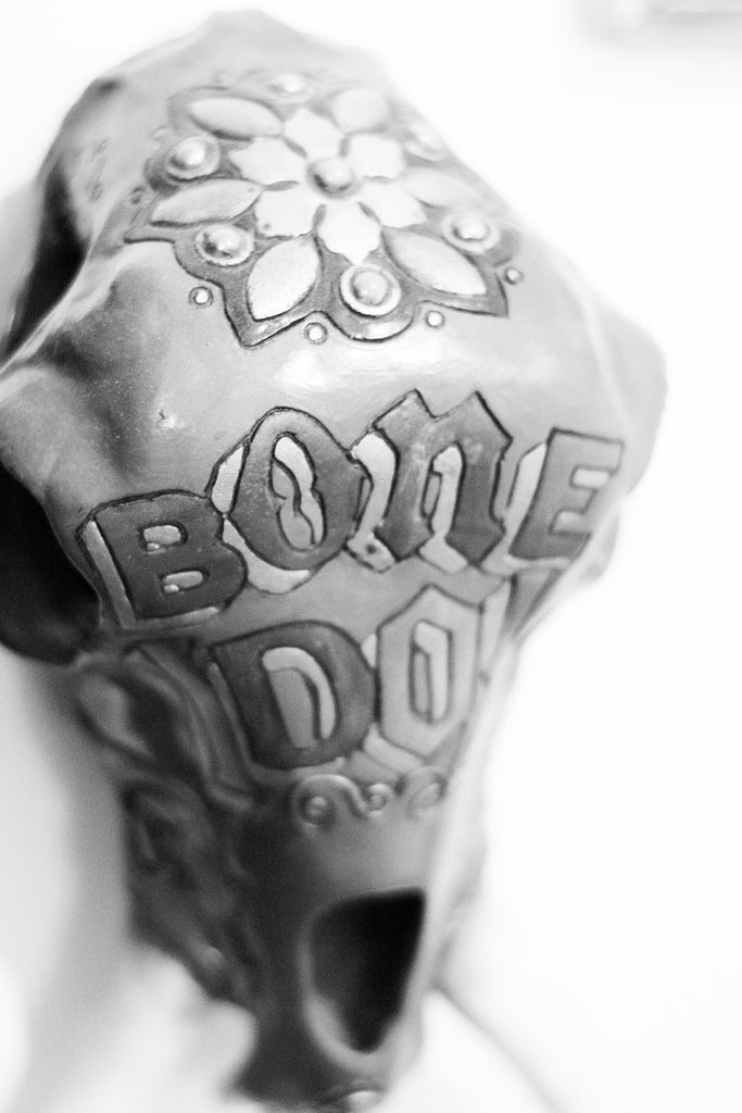 Bone Idol Skulpture: Exceptional Preservation